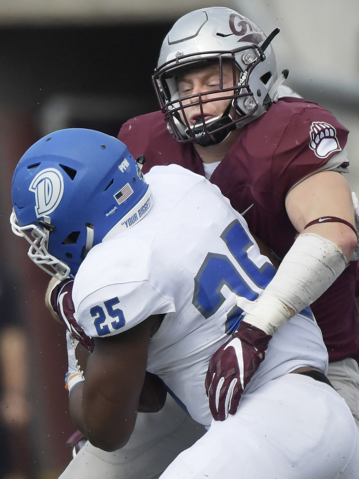 Montana defeats Drake07.JPG